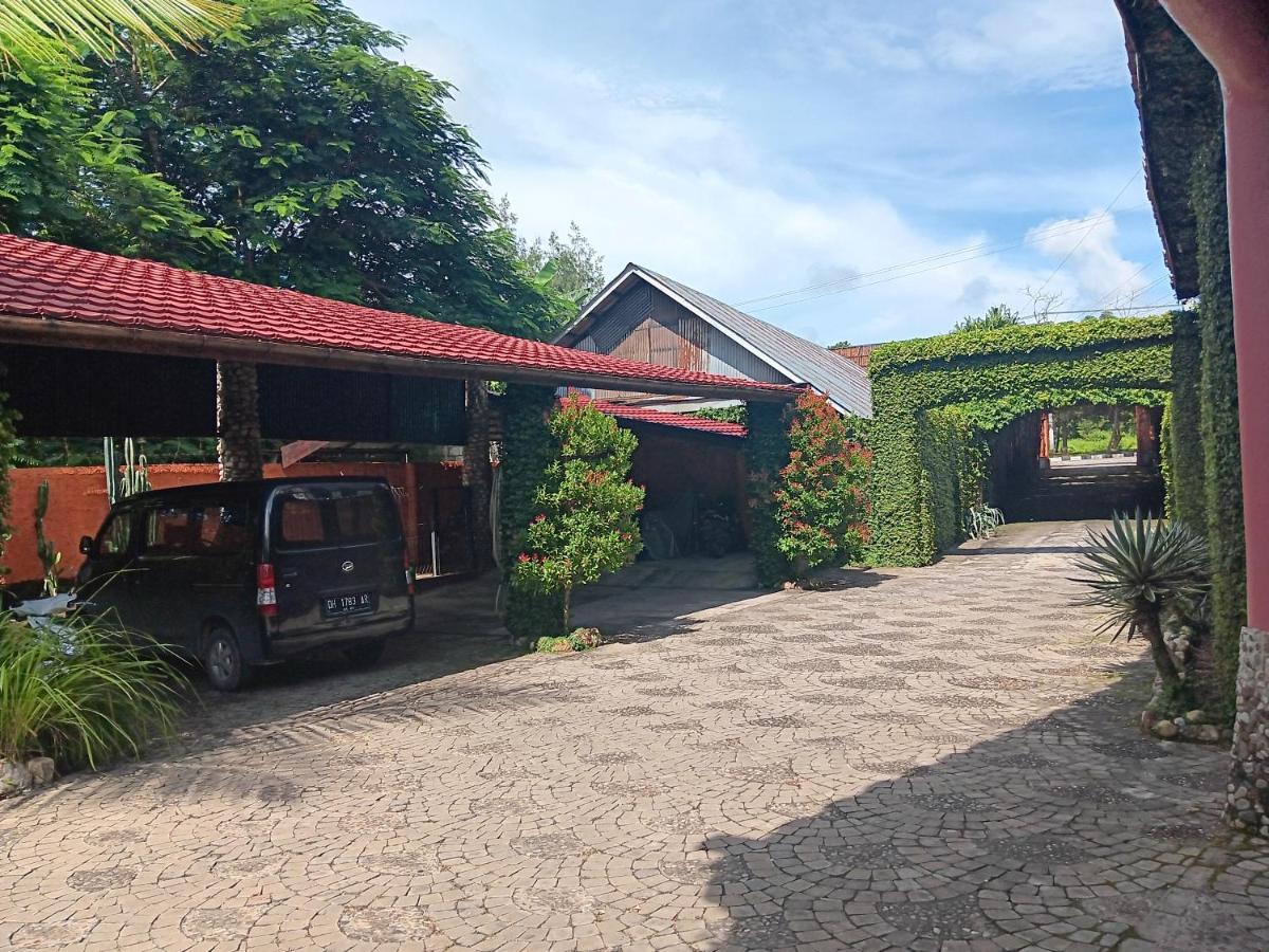 Hotel La Hasienda Kupang  Exterior foto